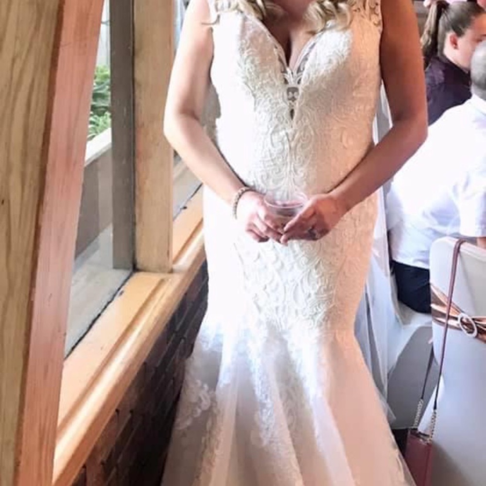Wedding dress